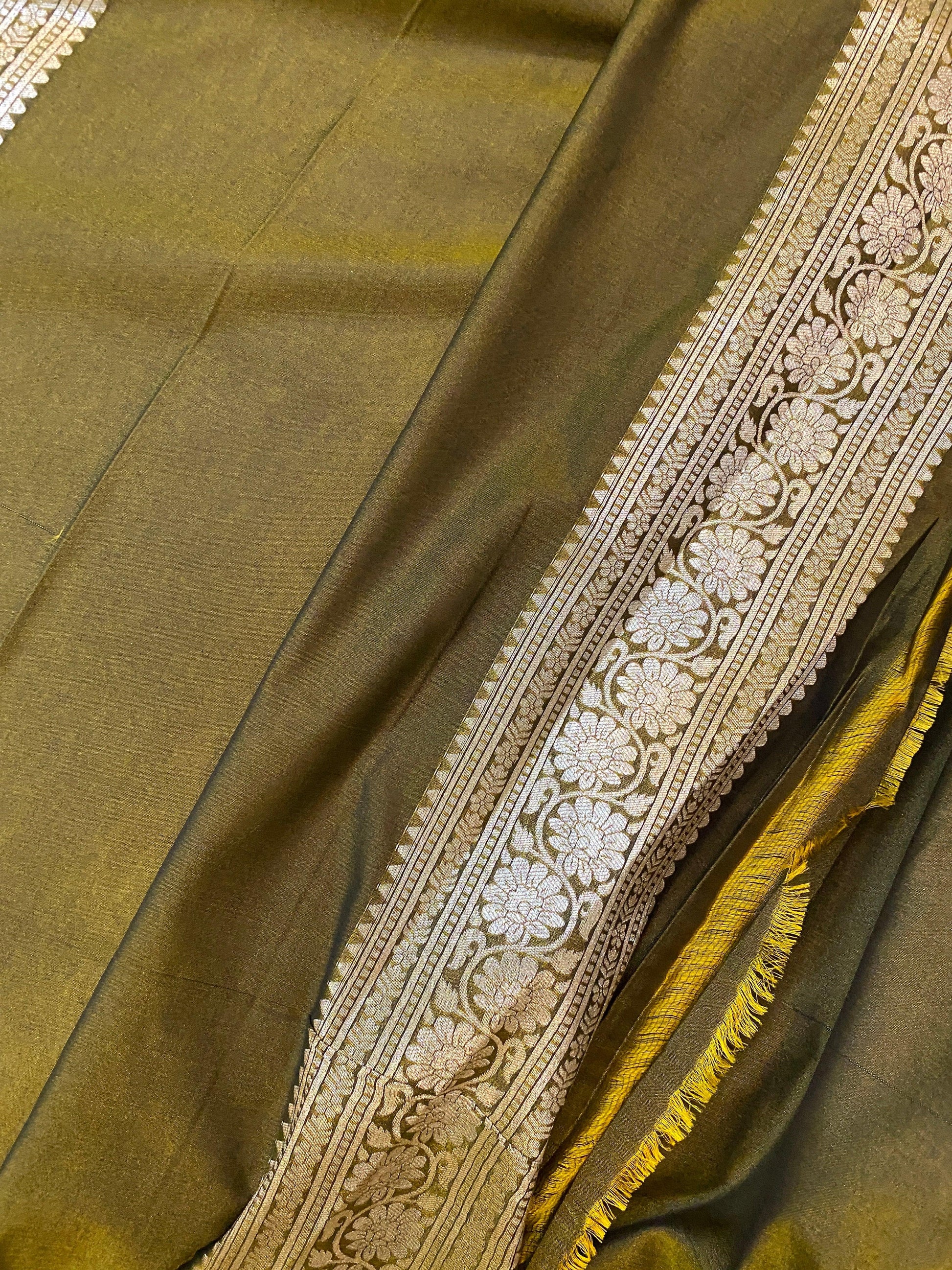 Enchanting Mehandi Green Handloom Katan Uppada Silk Banarasi Saree by Shades Of Benares - banarasi - banarasi saree shop