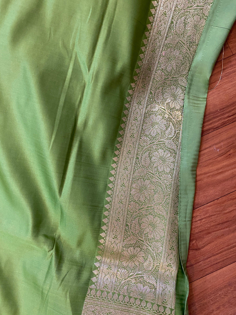 Enchanting Pastel Green Banarasi Handloom Silk Saree: Elevate Your Formal Ensemble - Shades Of Benares