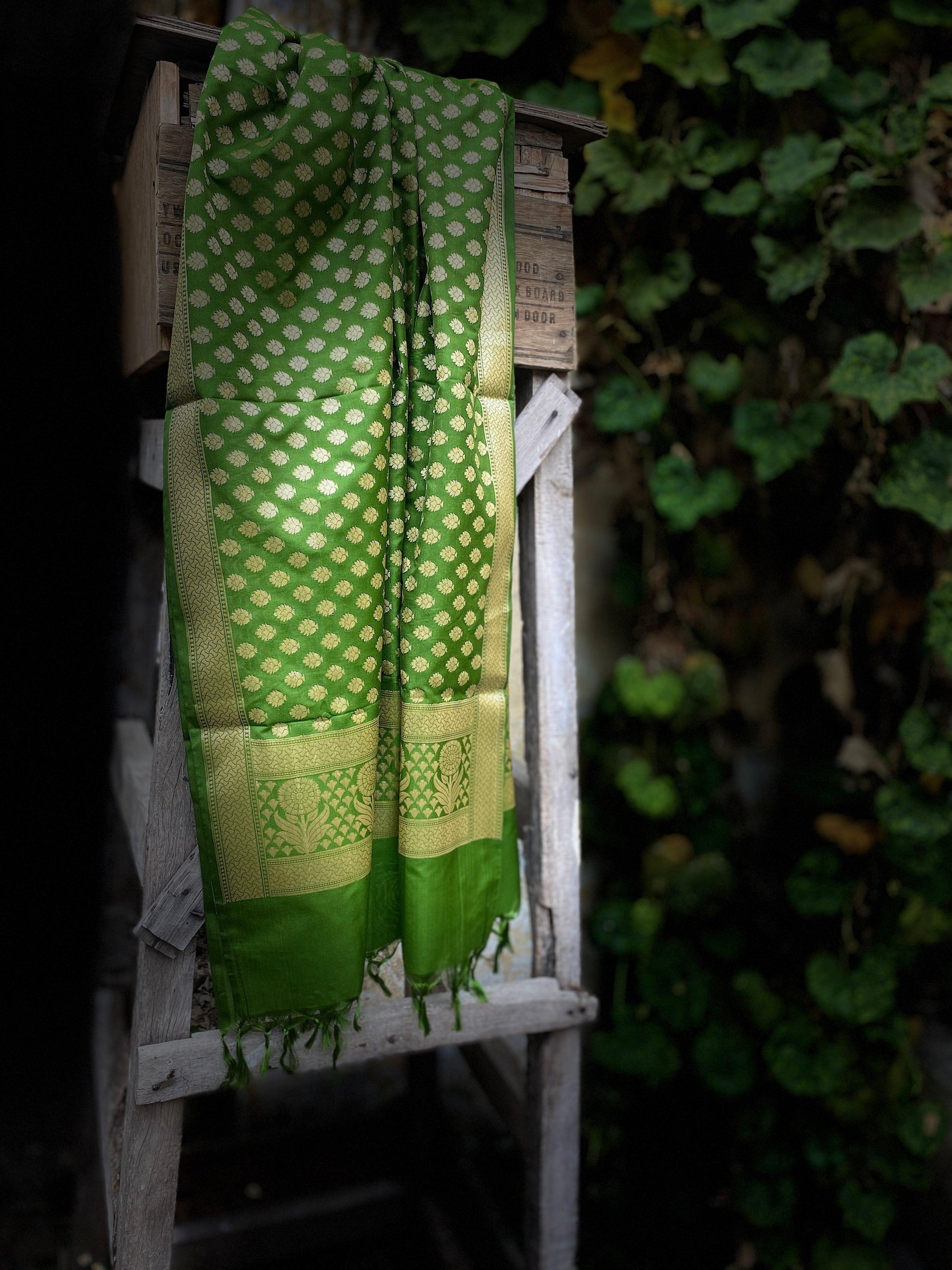 Handwoven Green Silk Dupatta by Shades Of Benares - banarasi - banarasi saree shop