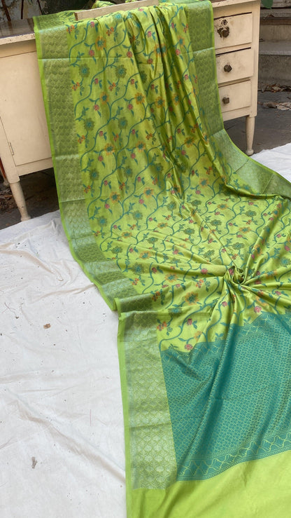 Handwoven Leaf Green Banarasi Silk Sari by Shades Of Benares - banarasi - banarasi saree shop