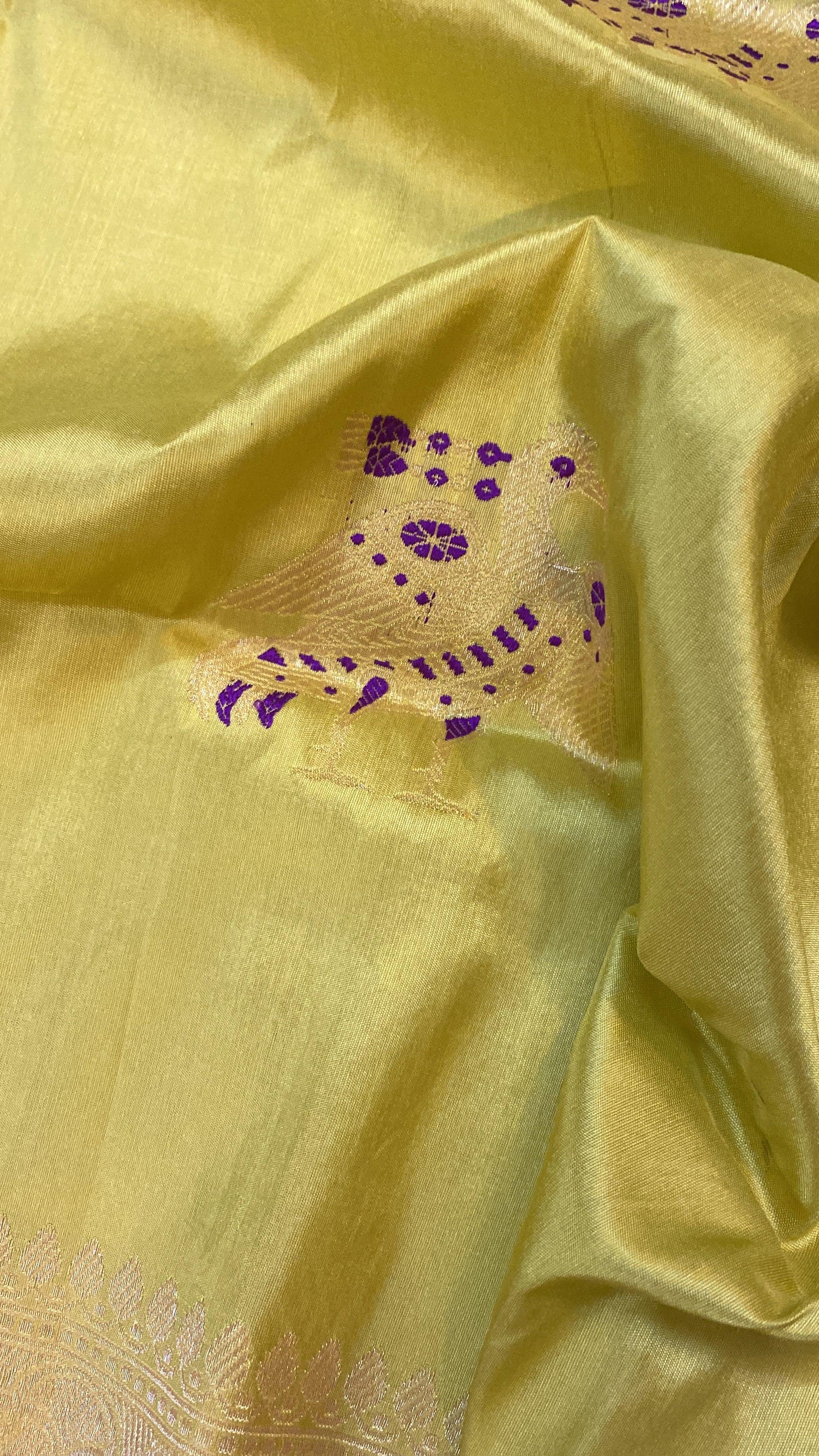 Kadhwa Lemon Yellow Pure Banarasi Silk Sari by Shades Of Benares - banarasi - banarasi saree shop