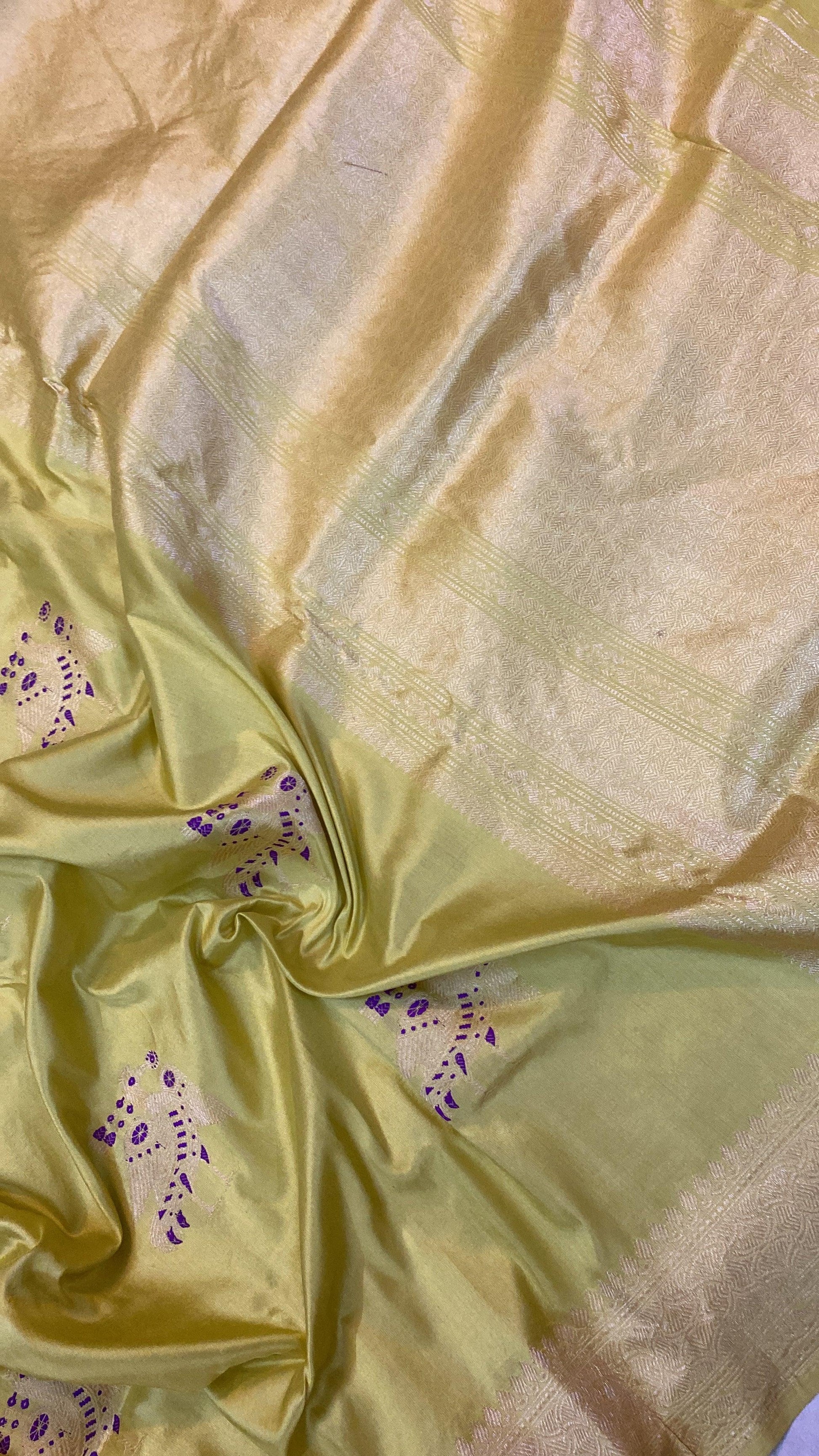 Kadhwa Lemon Yellow Pure Banarasi Silk Sari by Shades Of Benares - banarasi - banarasi saree shop