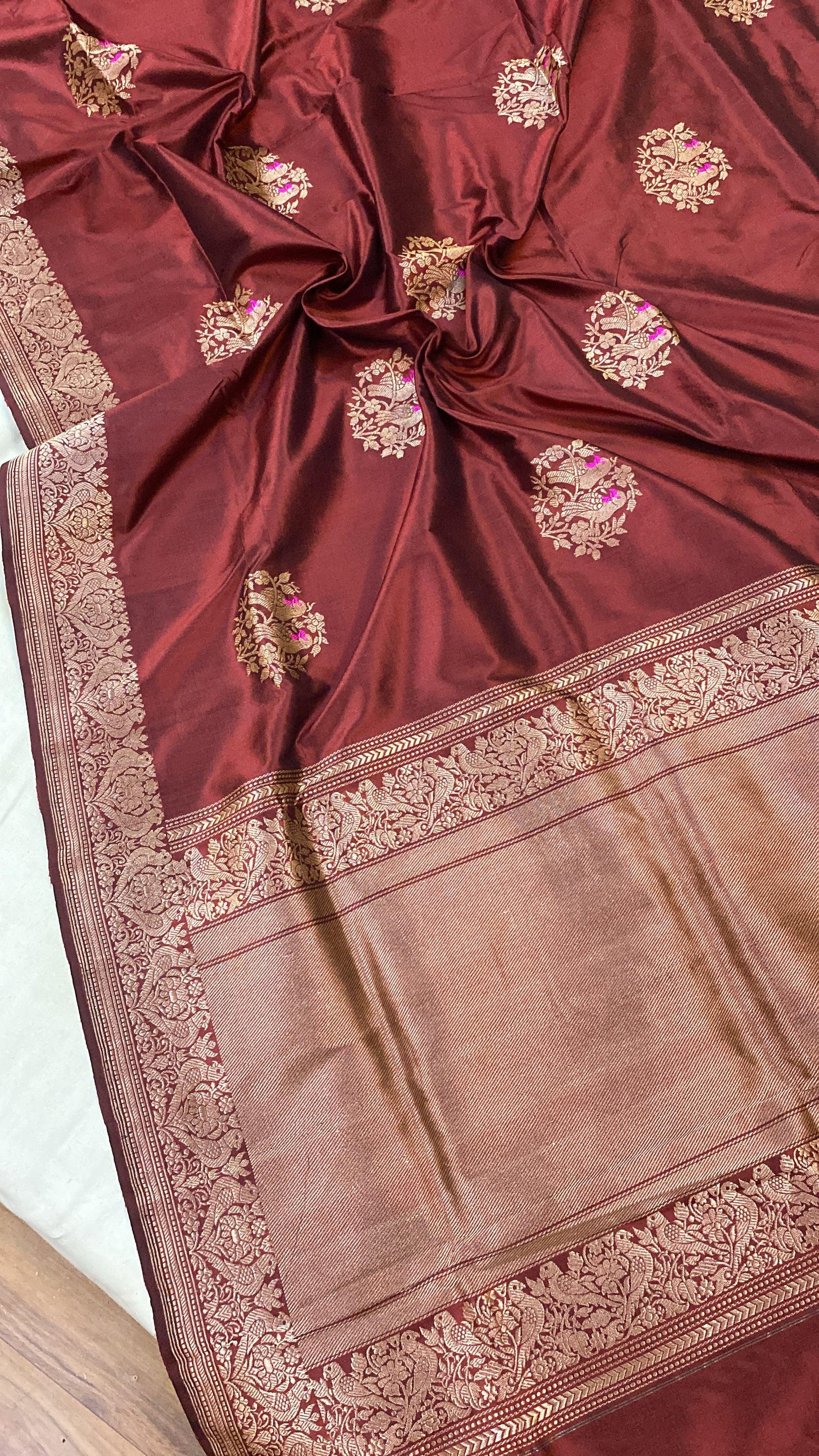 Kadhwa Maroon Pure Banarasi Silk Sari by Shades Of Benares - banarasi - banarasi saree shop