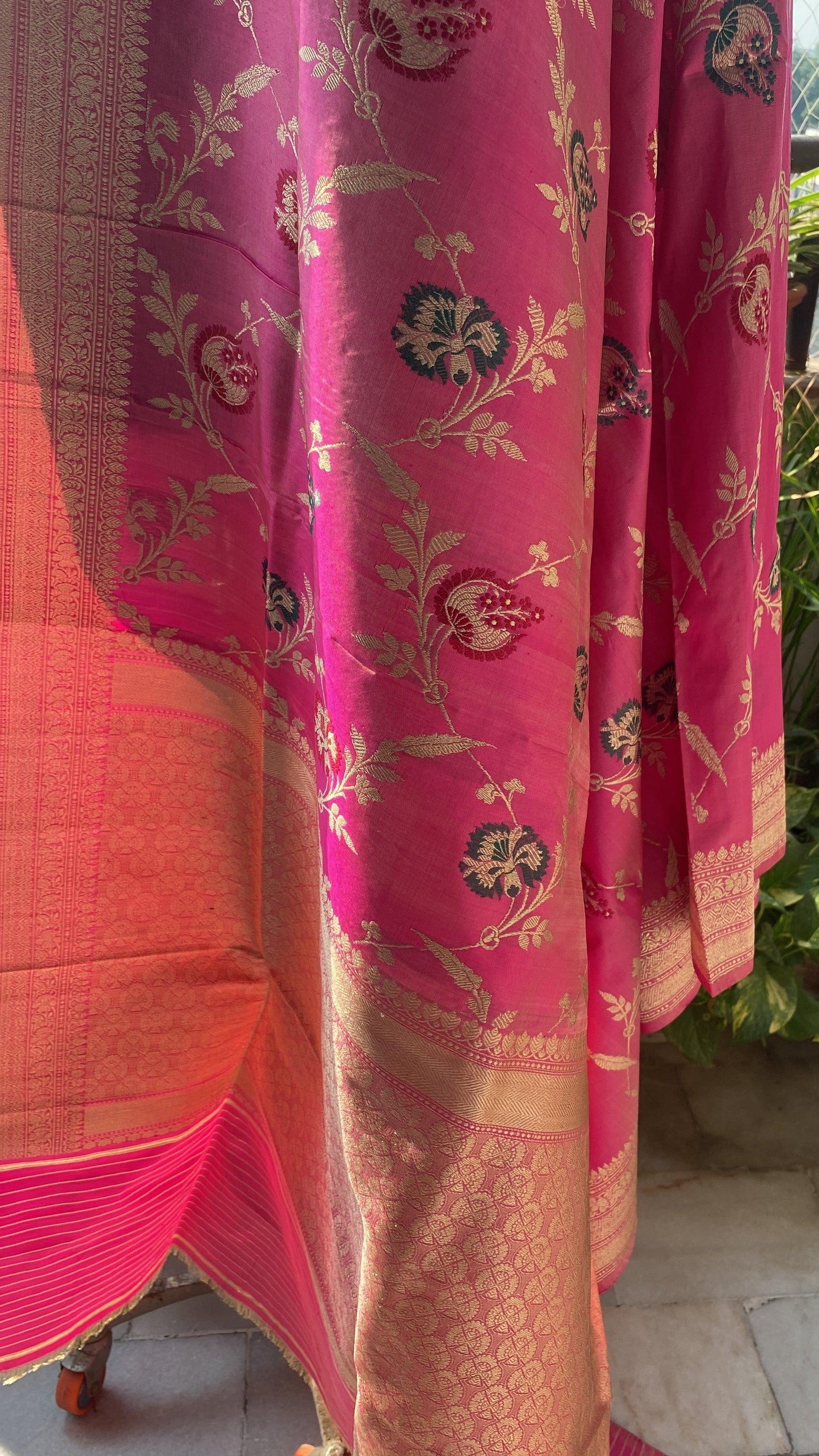 Kadhwa Pink Minaakari Dupatta by Shades Of Benares - banarasi - banarasi saree shop