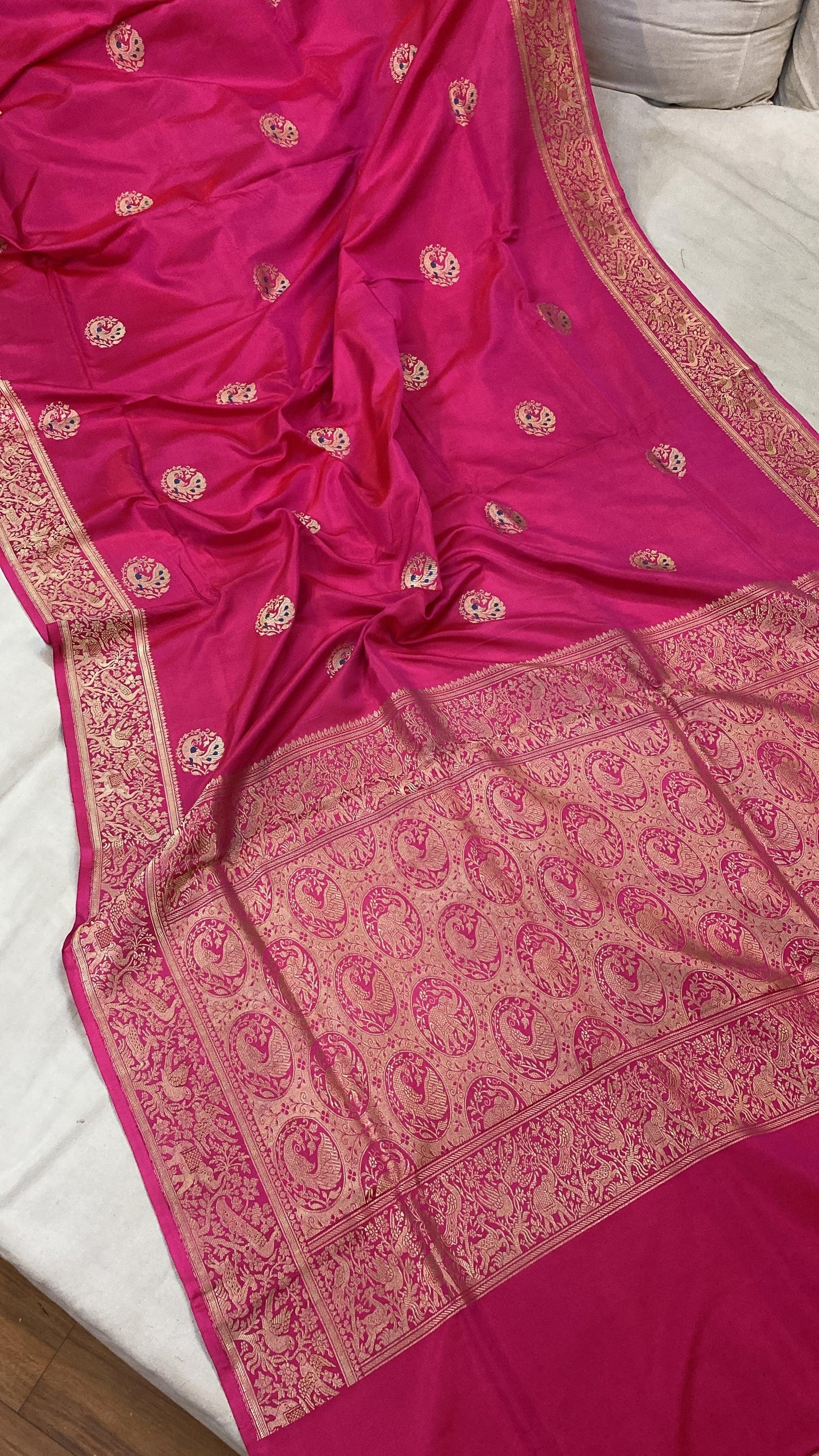 Kadhwa Rani Pink Pure Banarasi Silk Sari by Shades Of Benares - banarasi - banarasi saree shop