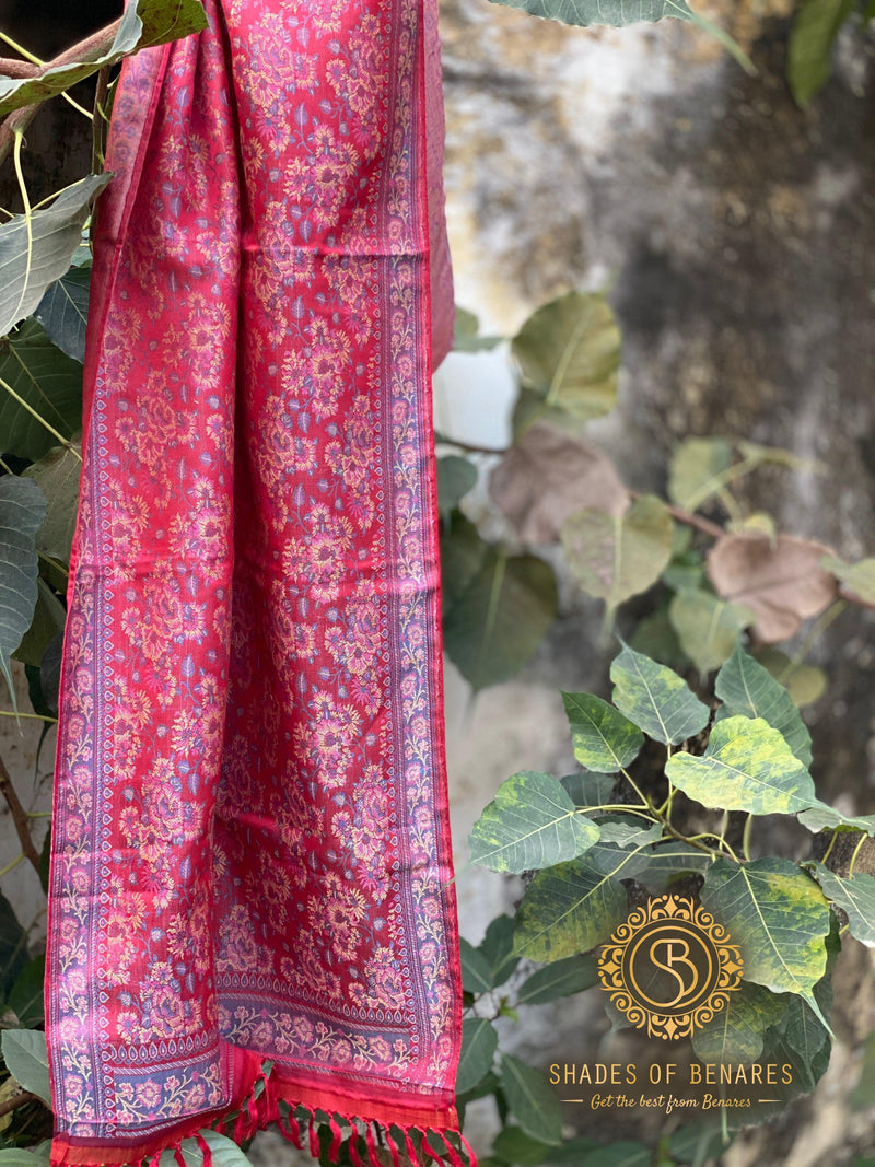 Luxury Redefined: Red and Blue Handloom Printed Banarasi Silk Scarf - Shades Of Benares