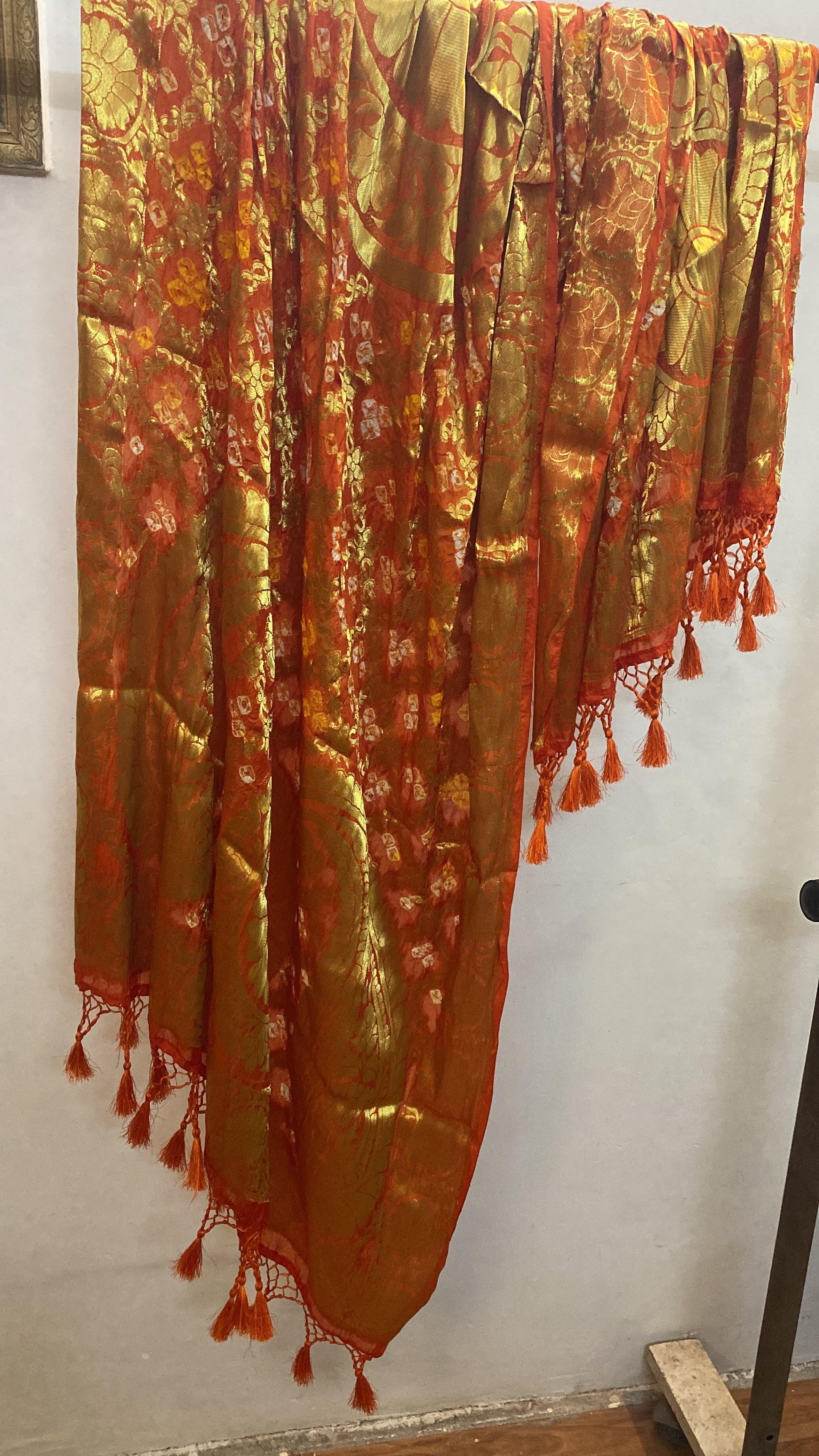 Peach Georgette Bandhani Dupatta by Shades Of Benares - banarasi - banarasi saree shop