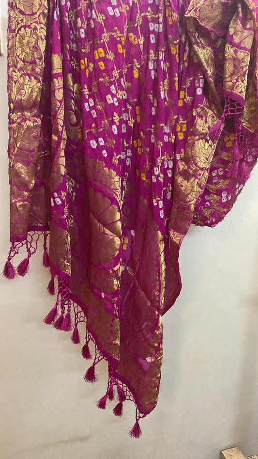 Pink Georgette Bandhani Dupatta by Shades Of Benares - banarasi - banarasi saree shop