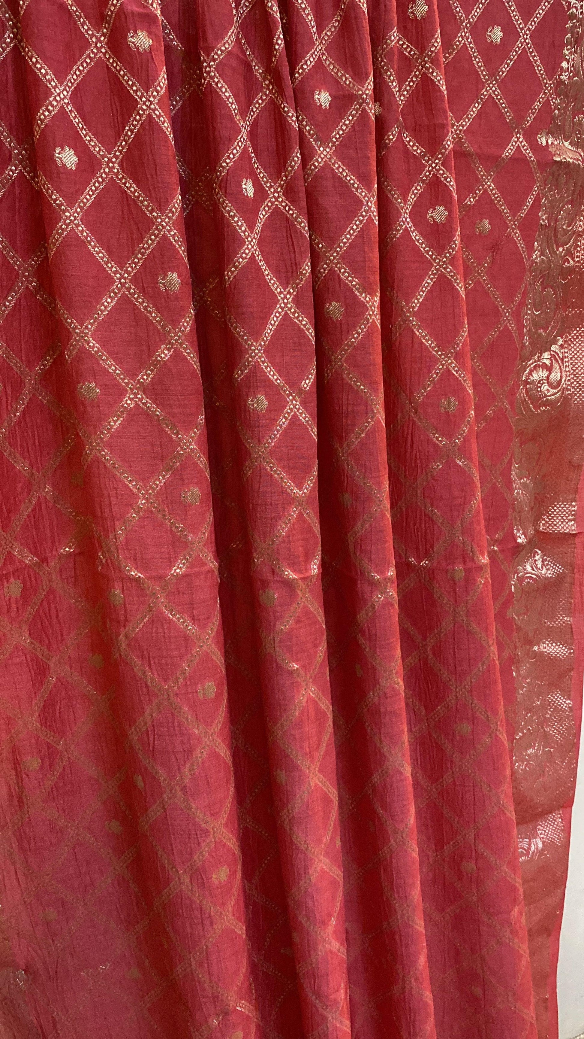 Radiant Elegance: Pink Moonga Pure Silk Handloom Banarasi Saree by Shades Of Benares - banarasi - banarasi saree shop