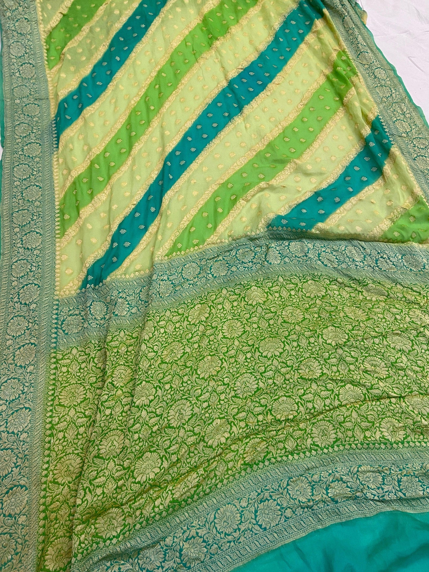 Green Pure Banarasi Khaddi Georgette Handloom Saree - Rangkaat by Shades Of Benares - banarasi - banarasi saree shop