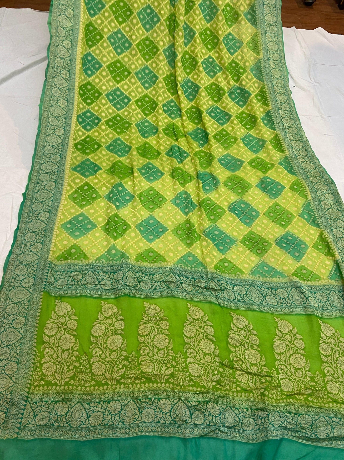 Green Pure Banarasi Khaddi Georgette Handloom Saree - Rangkaat by Shades Of Benares - banarasi - banarasi saree shop