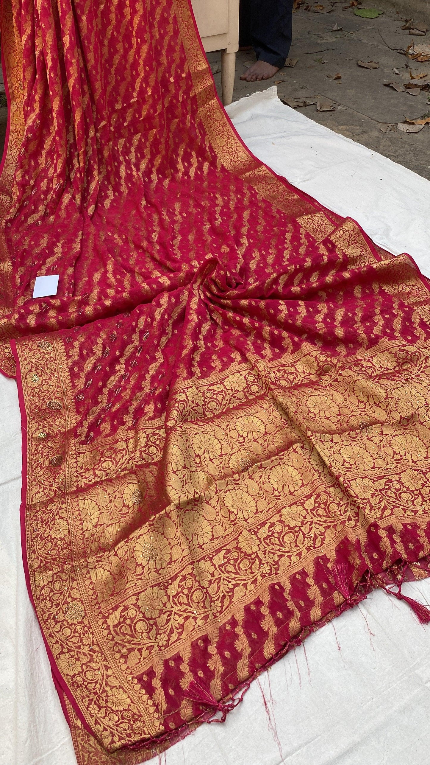 Rani Pink Handloom Pure Chiffon Banarasi Saree by Shades Of Benares - banarasi - banarasi saree shop