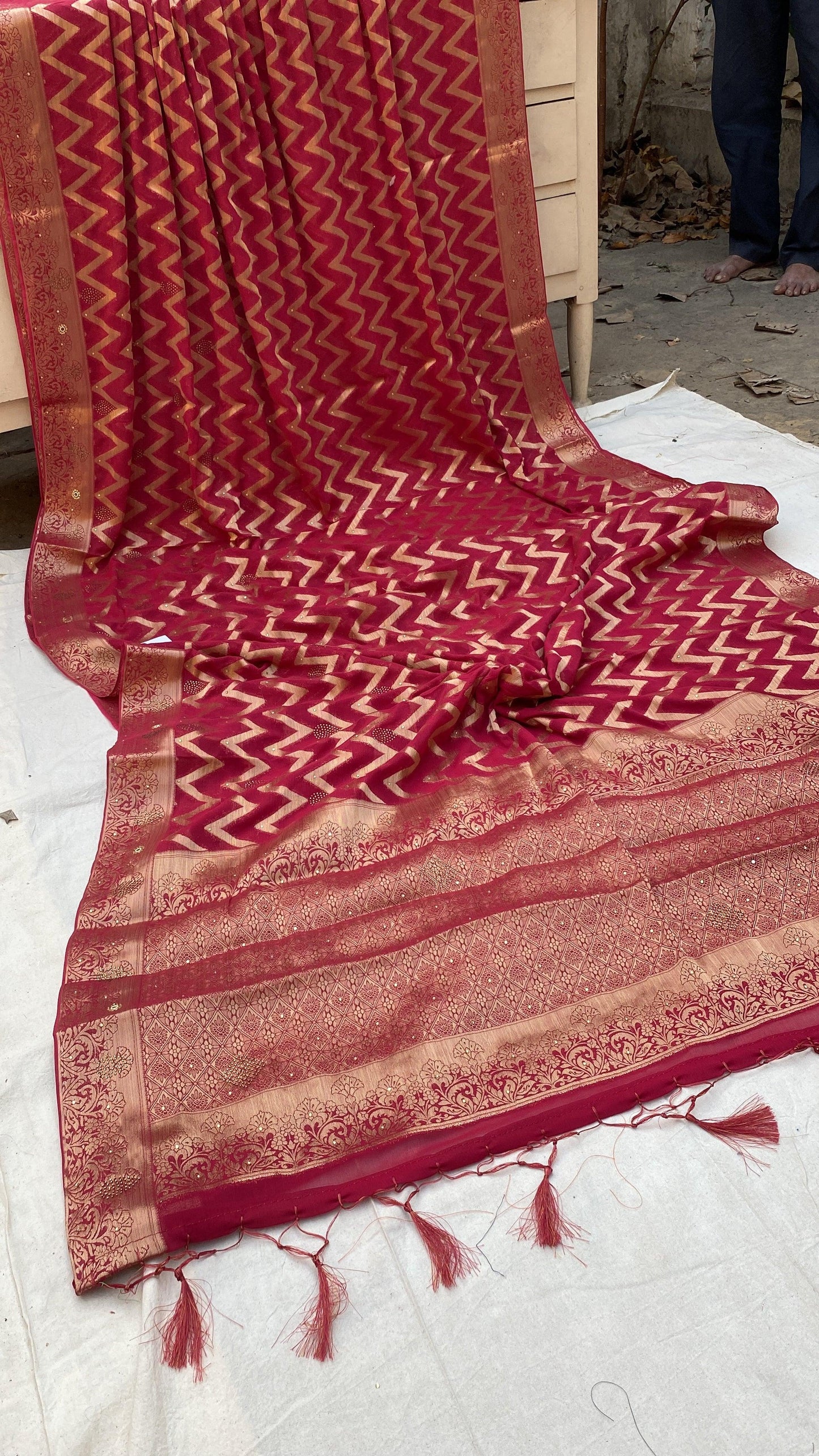 Rani Pink Handloom Pure Chiffon Banarasi Saree by Shades Of Benares - banarasi - banarasi saree shop