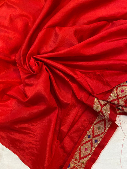 Red Banarasi Katan Soft Silk Handloom Saree by Shades Of Benares - banarasi - banarasi saree shop