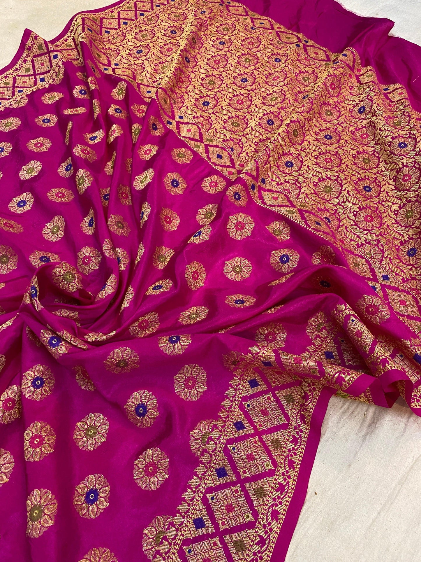 Pink Banarasi Katan Soft Silk Handloom Saree by Shades Of Benares - banarasi - banarasi saree shop