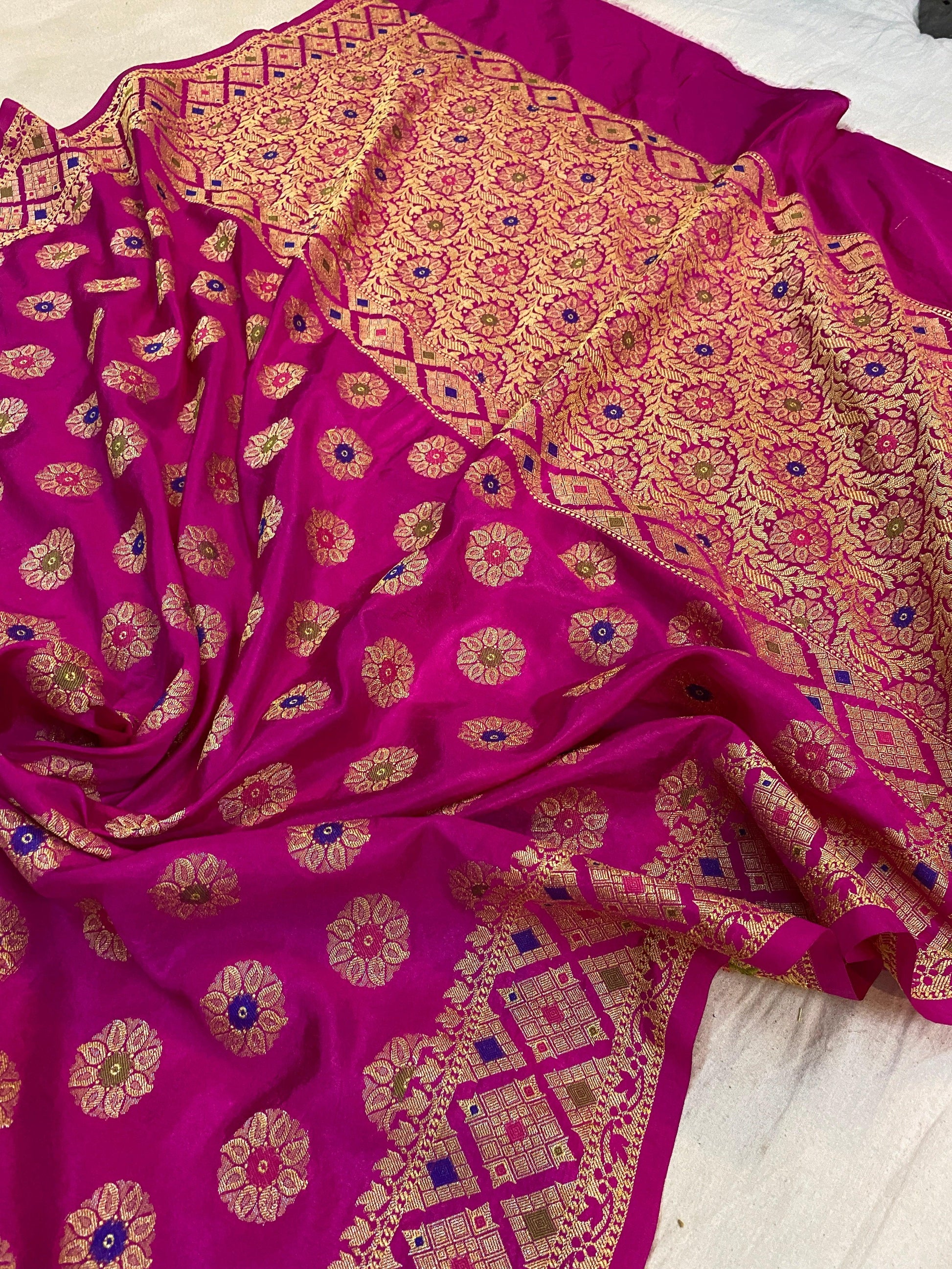 Pink Banarasi Katan Soft Silk Handloom Saree by Shades Of Benares - banarasi - banarasi saree shop