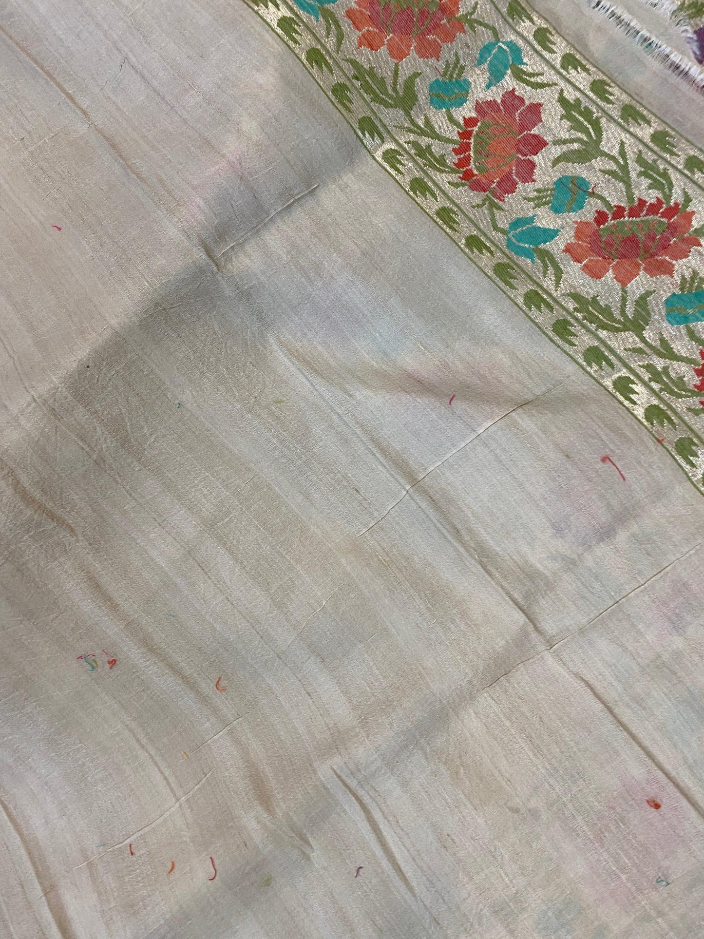 Off White Pure Banarasi Tussar Silk Handloom Khaddi Saree by Shades Of Benares - banarasi - banarasi saree shop