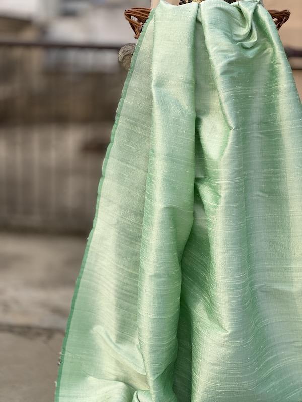 Banarasi Raw Silk Handloom Khaddi Fabrics Online (AM11) by Shades Of Benares - banarasi - banarasi saree shop - banarasi saree manufacturers - banarasi saree wholesale - banaraasi sarees