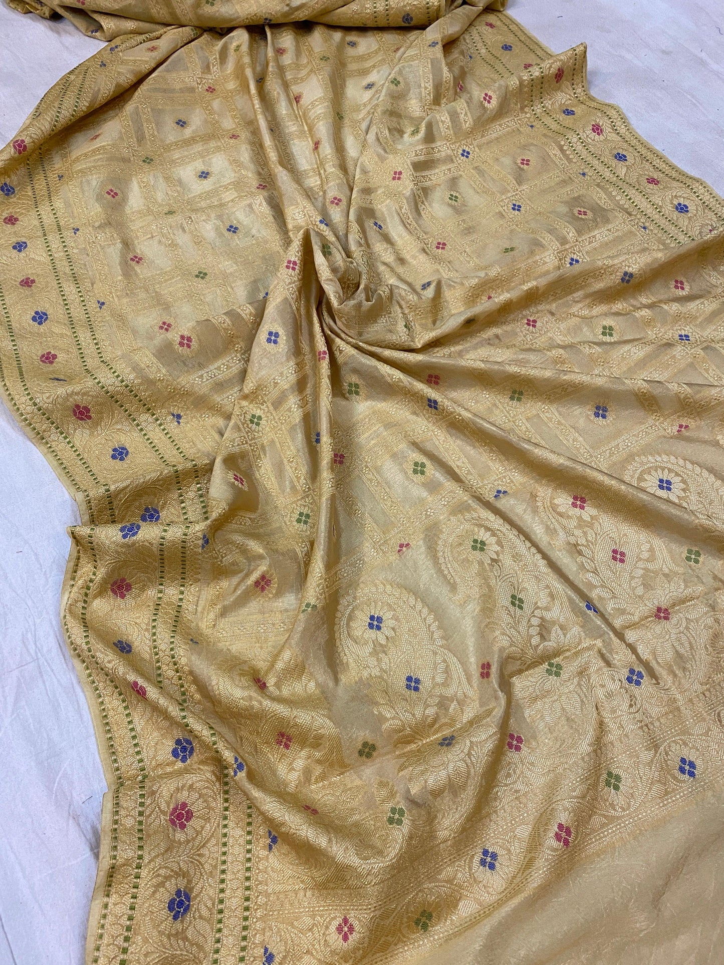 Creme Banarasi Katan Soft Silk Handloom Saree by Shades Of Benares - banarasi - banarasi saree shop