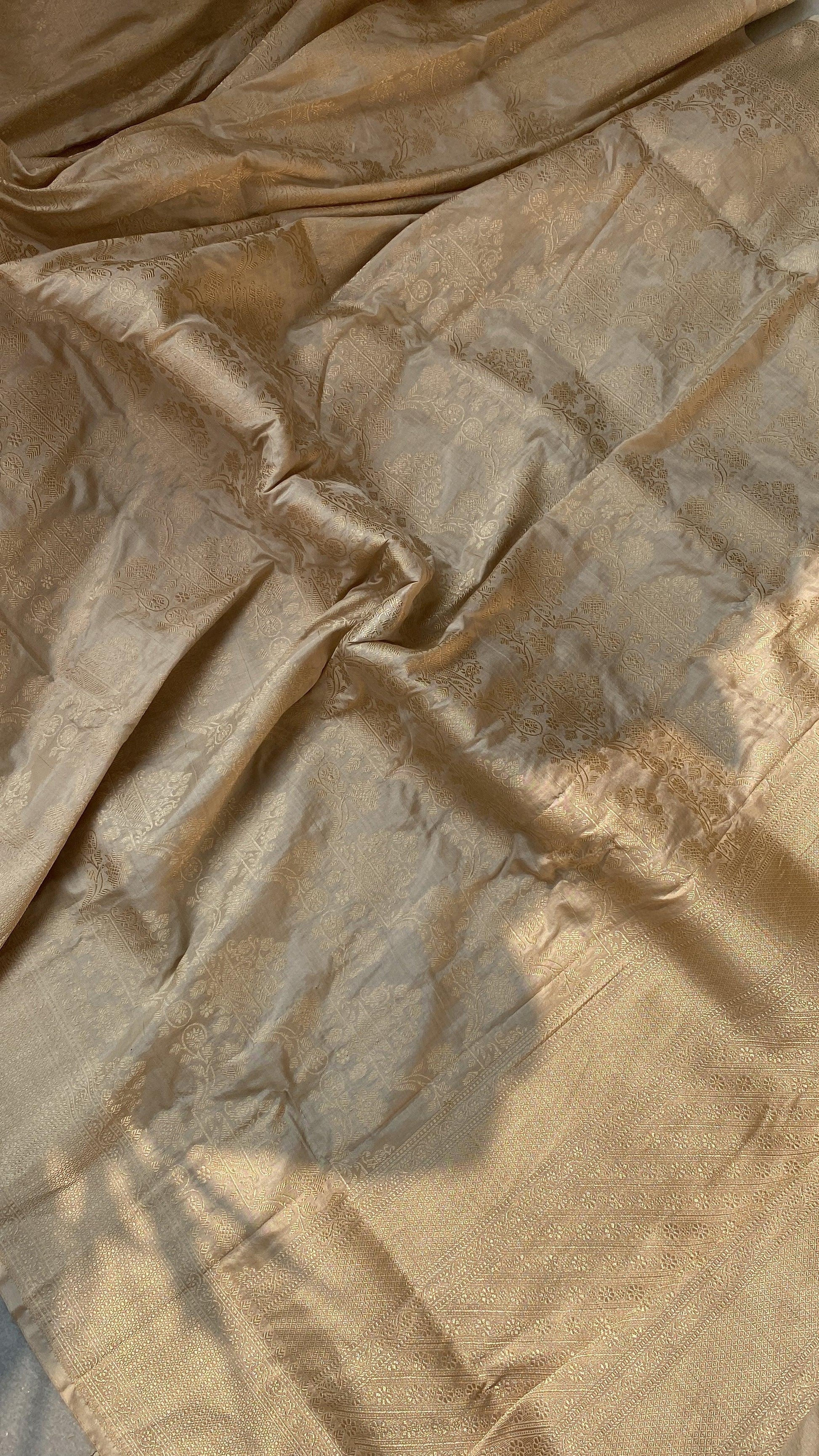 Creme Pure Katan Silk Handloom Banarasi Saree by Shades Of Benares - banarasi - banarasi saree shop