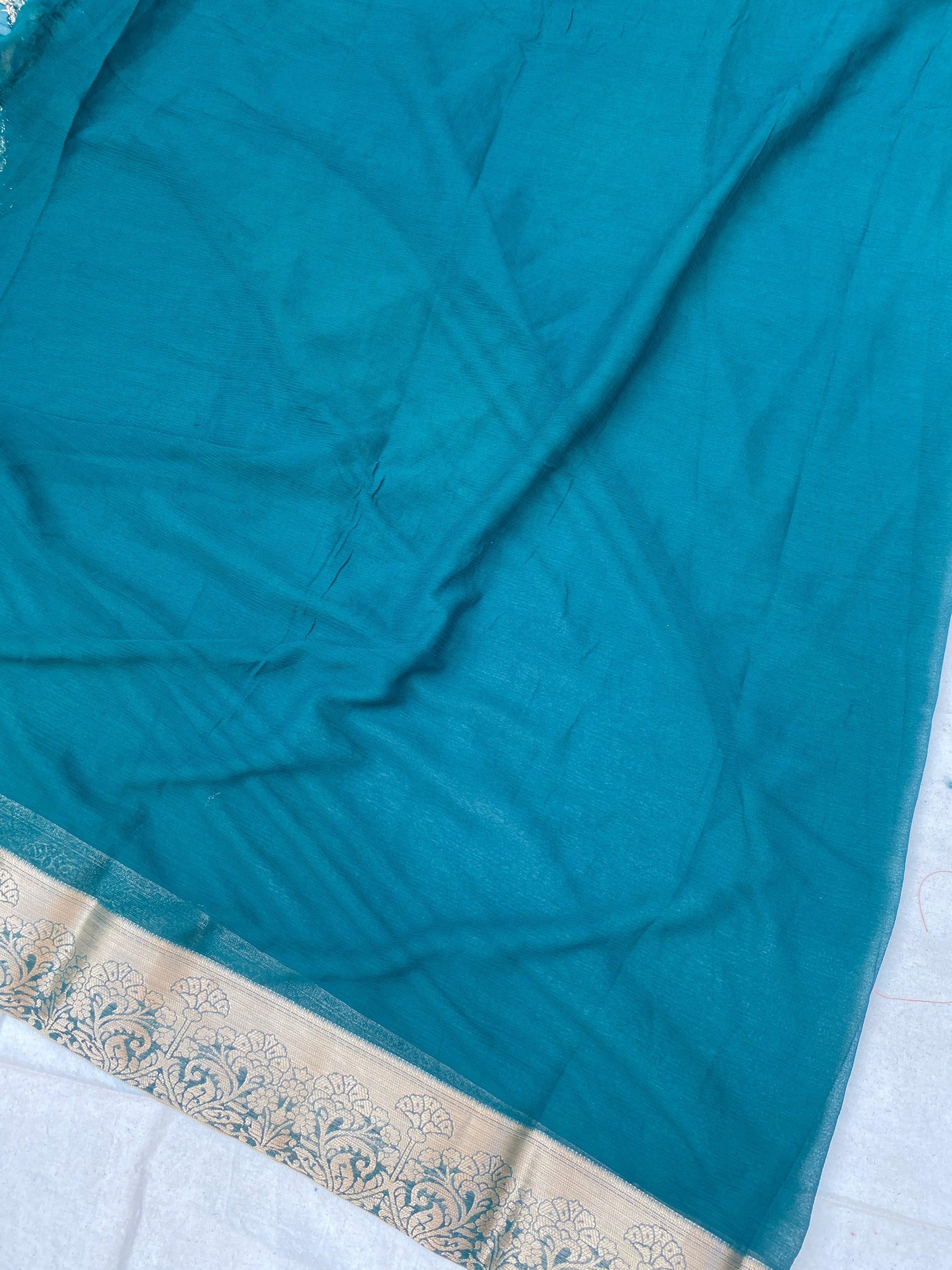 Green Handloom Pure Chiffon Banarasi Saree by Shades Of Benares - banarasi - banarasi saree shop