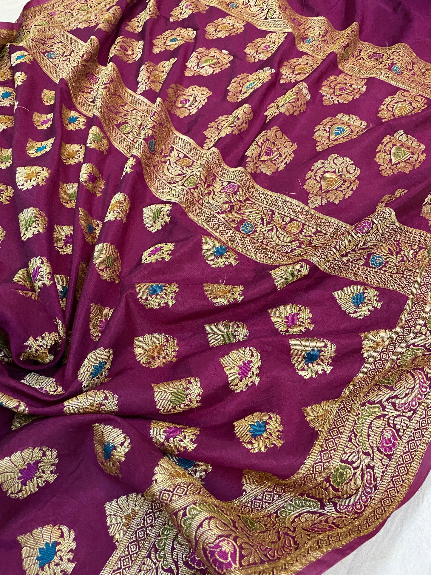 Magenta Banarasi Katan Soft Silk Handloom Saree by Shades Of Benares - banarasi - banarasi saree shop