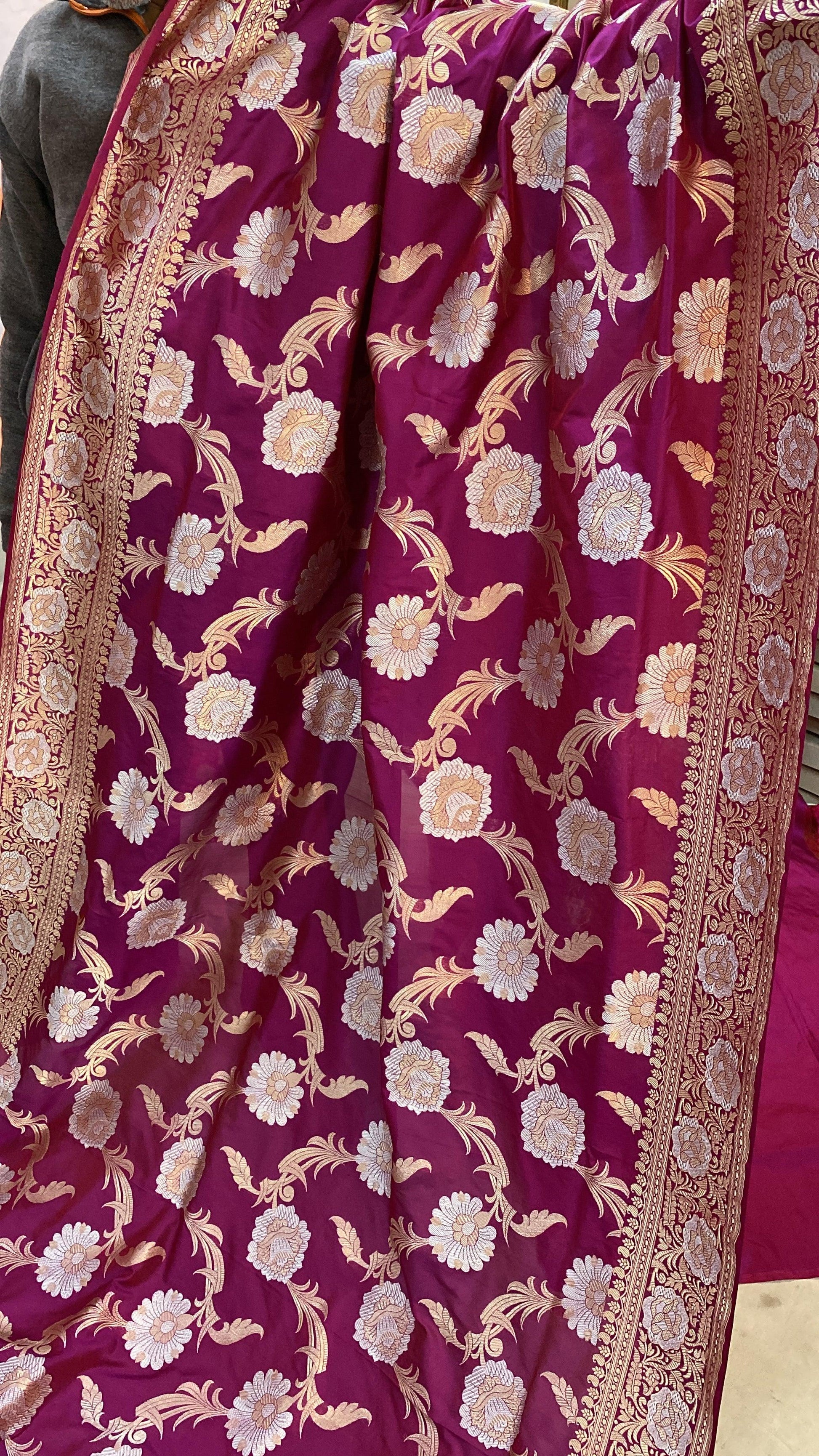 Magenta Pure Banarasi Katan Silk Handloom Saree by Shades Of Benares - banarasi - banarasi saree shop