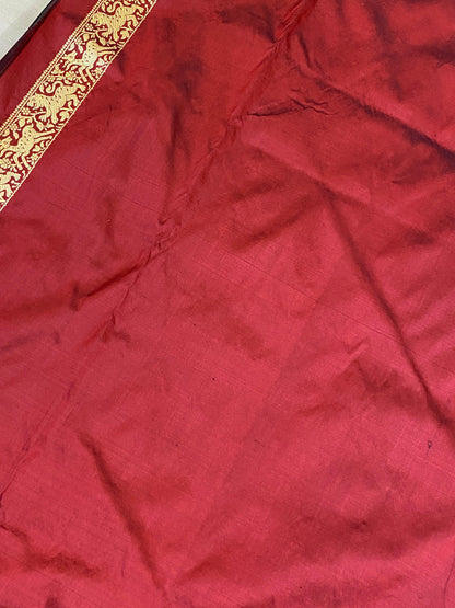 Maroon Pure Banarasi Katan Silk handloom Shikargaah saree with blouse piece by Shades Of Benares - banarasi - banarasi saree shop