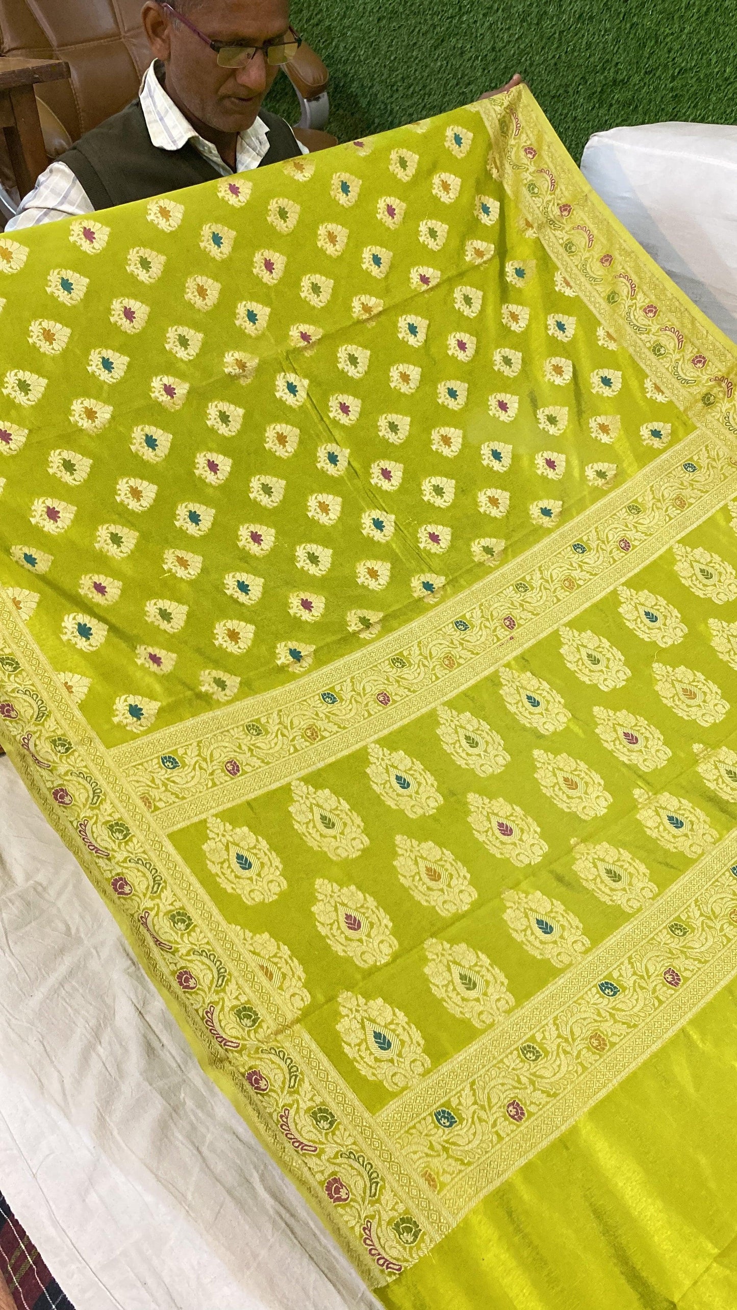 Mint Green Banarasi Katan Soft Silk Handloom Saree by Shades Of Benares - banarasi - banarasi saree shop