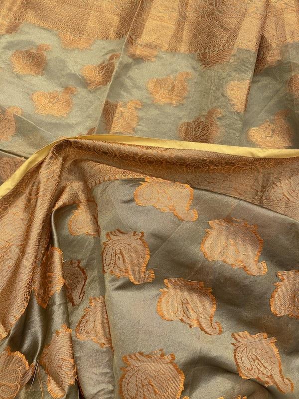 Pure Banarasi Cotton Patola Handloom Saree With Blouse Piece (jj22) by Shades Of Benares - banarasi - banarasi saree shop