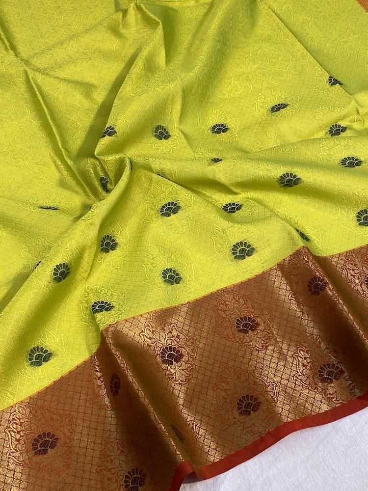 Pure Banarasi Cotton Patola Handloom Tanchui Saree With Blouse Piece (AA00) by Shades Of Benares - banarasi - banarasi saree shop