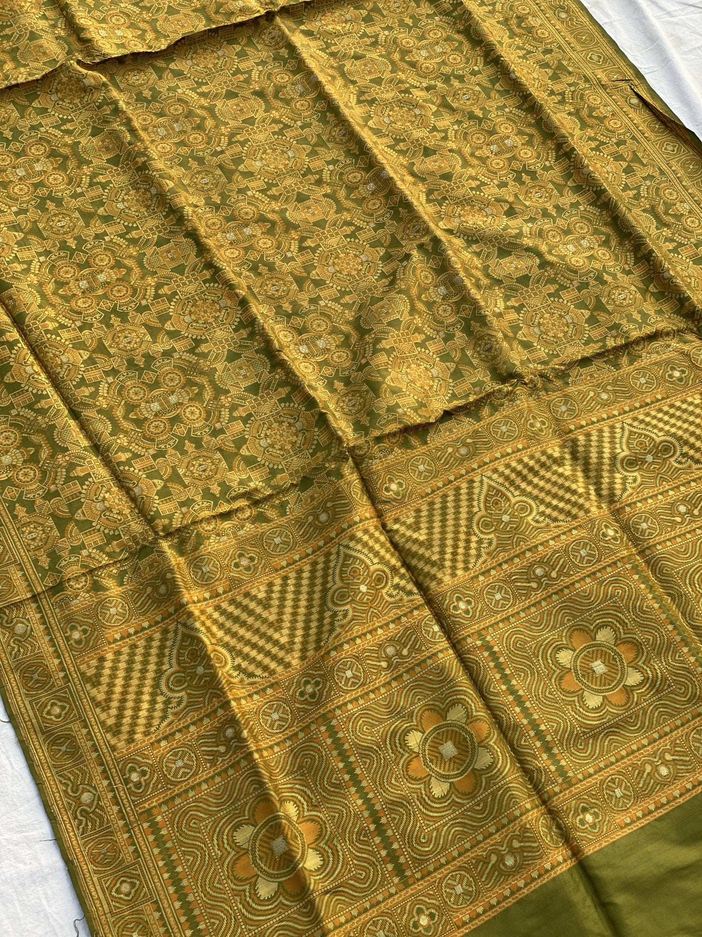 Pure Banarasi Katan silk handloom saree_CV4 by Shades Of Benares - banarasi - banarasi saree shop